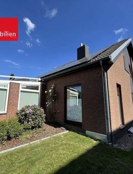 +++ Charmantes Wohnhaus mit 2. Baugrundstück +++ - Twistringen