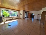Großzügiges Einfamilienhaus in sonniger Lage im Stadtkern von Regenstauf - Regenstauf