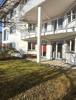 Herrliche 2 Zimmer Wohnung mit Einbauküche, Hobbyraum, großzügiger Terrasse und hübschen Südgarten! - Gauting