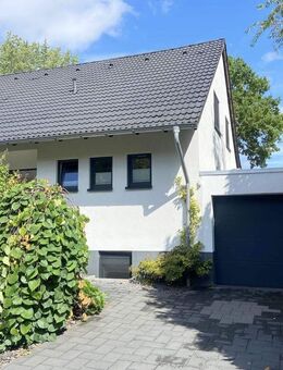 Stilvolle 2-Zimmer-Dachgeschosswohnung in ruhiger Lage - Dinslaken