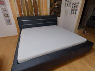 Polsterbett 200x200 mit Lattenrost und Matratze - Kühbach