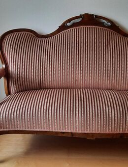 Biedermeiersofa restauriert - Liebschützberg
