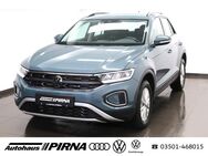 VW T-Roc 1.5 TSI Life DSG NAVI LED Kamera - Pirna