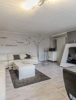 Ihr Platz zum Wohlfühlen - Helle 3,5-Zimmer-Wohnung inkl. Balkon & 2 TG-Stellplätzen - Affalterbach