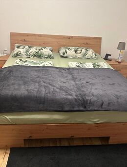 ❗️Bett mit 2 Nachtschränken,Lattenrosten und Matratzen ❗️ - Tittling