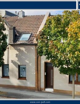 Großzügiges Zweifamilienhaus mit historischem Charme und schönem Garten - Duisburg