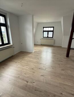 *NEU* Renoviert* 2 Bäder* großes Wohnzimmer* KURZFRISTIG VERFÜGBAR - Plauen