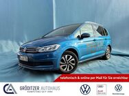VW Touran, 2.0 TDI ACTIVE, Jahr 2021 - Gröditz