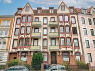 Großzügige 2-Zimmer-Altbauwohnung, Stadtnah, Dielenfußboden, moderne EBK - Flensburg
