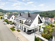 Ökologisches Luxus Doppelhaus im Chalet-Stil vor den Toren der Fränkischen Schweiz - Simmelsdorf