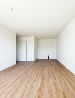 Provisionsfrei! 3,5 Zimmer-Wohnung im 3. Obergeschoss mit Balkon - Wedel