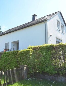 Lohmar-Birk: Familienfreundliches Ein-/Zweifamilienhaus - Mit großem Garten - Lohmar