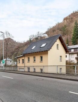 Tolles Haus in Ortsrandlage für Selbstnutzer oder als Ferienhaus geeignet! - Sankt Goarshausen