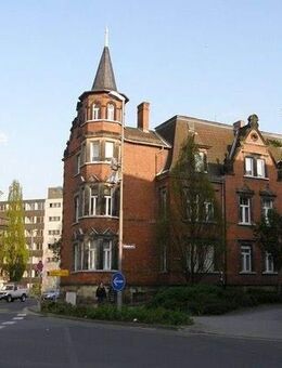 Sanierte, großzügige, repräsentative, Stadtwohnung - Bayreuth