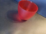 Vase aus Glas rot ca. 10cm hoch Öffnung ca. 11cm breit - Essen