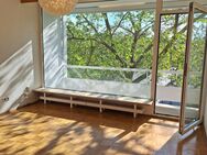 Top-Lage: Teilmöbliertes Appartement Blickrichtung Kurhaus im 2. OG mit Aufzug - Wiesbaden