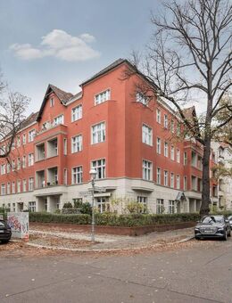 Altbauflair mit Loggia - Großzügige 4-Zimmerwohnung nahe Rüdesheimer Platz - Berlin