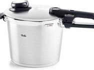 Fissler Schnellkochtopf Vitavit® premium Edelstahl Schnellkochtopf 6 L, Ø 22 cm, Edelstahl 18/10 (3-tlg), Verriegelungsanzeige, Einstellbares Abdampfen, Einstellbare Kochstufen