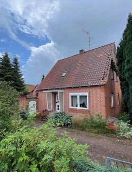 ```Einfamilienhaus mit Garage auf großem Erbbaurechtsgrundstück *** - Hohnstorf (Elbe)