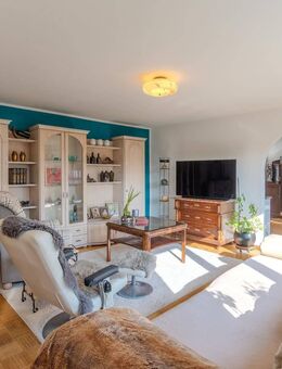 KENSINGTON - Exklusiv - Modernisiertes Einfamilienhaus mit großzügigen Garten, direkt am SEE! - Manching