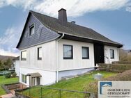 Solides Einfamilienhaus mit Einliegerwohnung in ruhiger Lage - Sessenbach