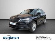 Skoda Karoq, 1.0 TSI Ambition APP, Jahr 2023 - Mayen