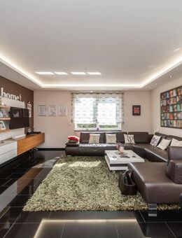 Ein Haus, das inspiriert - tolle Architektur, perfekter Grundriss, mit Garage u. Garten - Gefühl pur - Langenbrettach