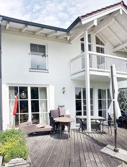 Modernes und großzügig geschnittenes ca. 200 m2 großes EFH mit vielen Extras in Seeon - Seeon-Seebruck