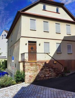 Historisches Zuhause mit Potenzial - Ein-/Zweifamilienhaus zum Gestalten und Verlieben - Hammelburg