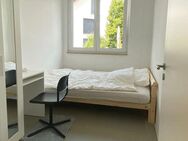 Vollmöbeliertes Zimmer, ab 1 Woche Miete möglich, inkl. Coworking Area. - Neumarkt (Oberpfalz)