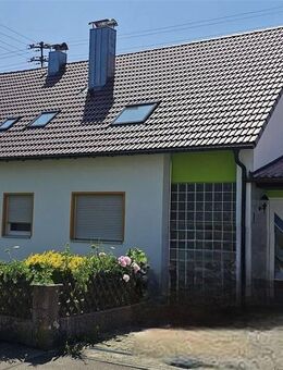 Zweifamilienhaus in ländlich-ruhiger Wohnlage - Steinheim (Albuch)