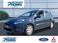 Renault Clio, 1.2 Grandtour Tom Edition 16V TCe 100, Jahr 2012 - Rochlitz