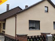 Ebenerdiges Einfamilienhaus in ruhiger, stadtnaher Lage mit großem Garten und viel Potential - Neumarkt (Oberpfalz)