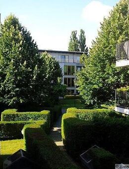 WOHNKOMFORT MIT EIGENER TERRASSE UND BLICK IN DEN GRÜNEN INNENBEREICH - Berlin