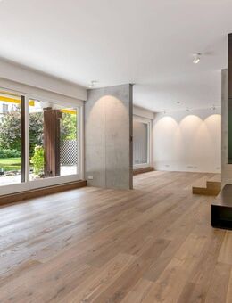 Luxuriös sanierte 3-Zimmer-Terrassenwohnung mit Kamin am Schwabinger Bach - München