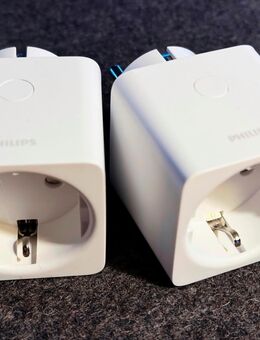 2 Philips Hue Smart Plug Stecker zu verkaufen - Wald (Baden-Württemberg)