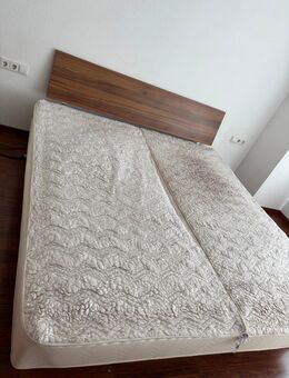 Wasserbett 2,20 x 2,00 mit Stauraum im Unterbau - Stuttgart