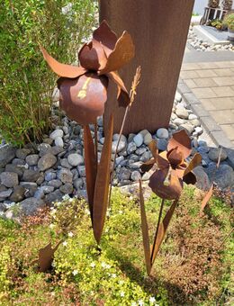 Gartenstecker Iris 3D in 2 Größen Edelrost - Kraftisried
