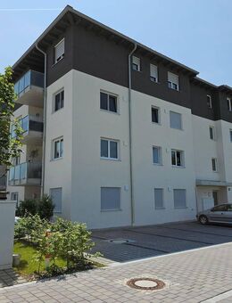 Wunderschöne 3-Zi.-Wohnung (Neubau) im 1. OG mit großem West-Balkon in Bad Aibling (Ortsrand) - Bad Aibling