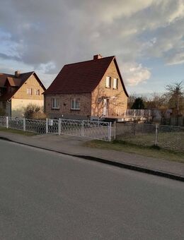 Einfamilienhaus mit Nebengelass in Groß Plasten - Groß Plasten