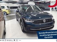 VW Tiguan, 2.0 TDI MOVE Anschlu, Jahr 2024 - Wackersdorf