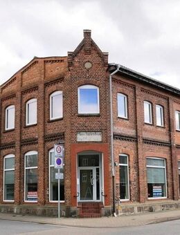 Geschäftshaus, 2-geschossig, mit ca. 368 m² Verkaufs- und Bürofläche in der bekannten Stadt Grabow an der Elde - Grabow