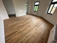2. OG + Bad mit Dusche/Wanne + Fenster * großer Balkon u.v.m. - Chemnitz