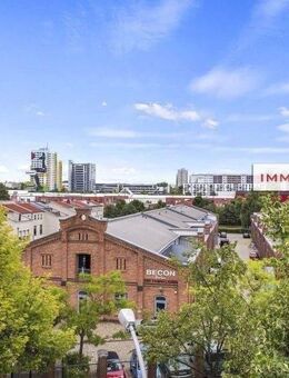 IMMOBERLIN.DE - Gefragte Kiezlage: Helle Stuck-Altbauwohnung mit schönem Ambiente - Berlin