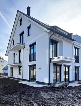 NEUBAU-DG-Wohnung mit ausgebautem Speichergeschoss, Terrasse und Balkon - München