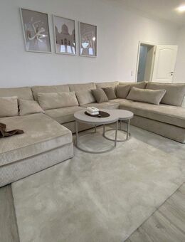 Renovierte und freundliche Altbauwohnung Zentral in Duisburg Ruhrort - Duisburg