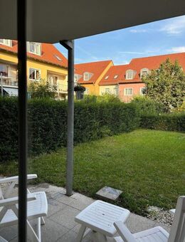 Wohnen mit Terrasse & Grün: 2-Zimmer-Erdgeschosswohnung in Schwandorf - Schwandorf
