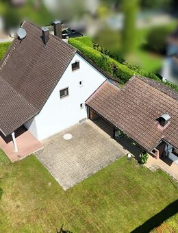 SCHÖNES, GROßZÜGIGES EINFAMILIENHAUS MIT TRAUMHAFTEM GRUNDSTÜCK IM BELIEBTEN VOGELSANG - Neusäß