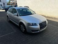 Audi A3 1.6 tiptronic Sportback - Bad Krozingen