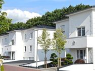 Neuwertige Hochparterre-Wohnung mit wintergartenähnlicher Süd-Loggia und Tiefgaragenstellplatz in Bad Zwischenahn - Bad Zwischenahn